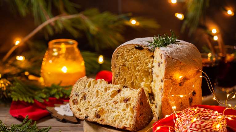 Θεϊκό πανετόνε από τον Ακη Πετρετζίκη - Τέλειο άρωμα, πολύ αφράτο