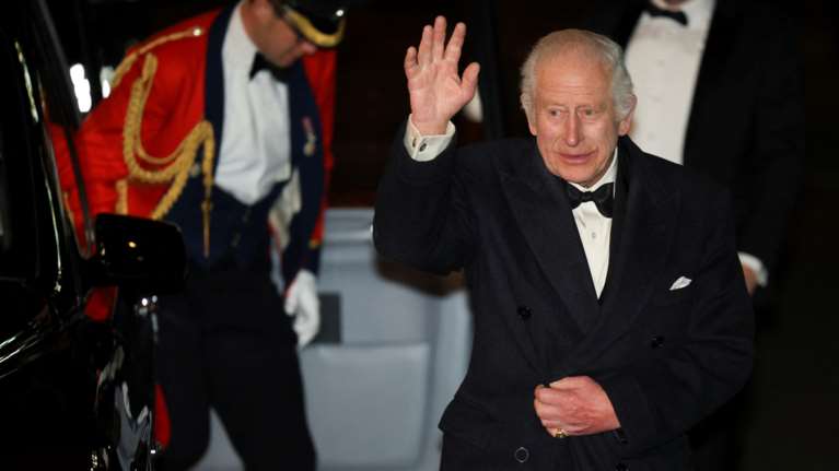 Η νέα ανακοίνωση του Μπάκιγχαμ για τη μάχη του βασιλιά Καρόλου με τον καρκίνο - Τι συμβαίνει με τις θεραπείες του