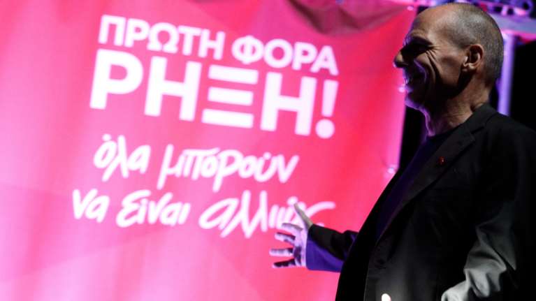 Δήλωση "βόμβα" από τον Βαρουφάκη: "Να μην αποκλειστεί το κόμμα Κασιδιάρη από τις εκλογές"