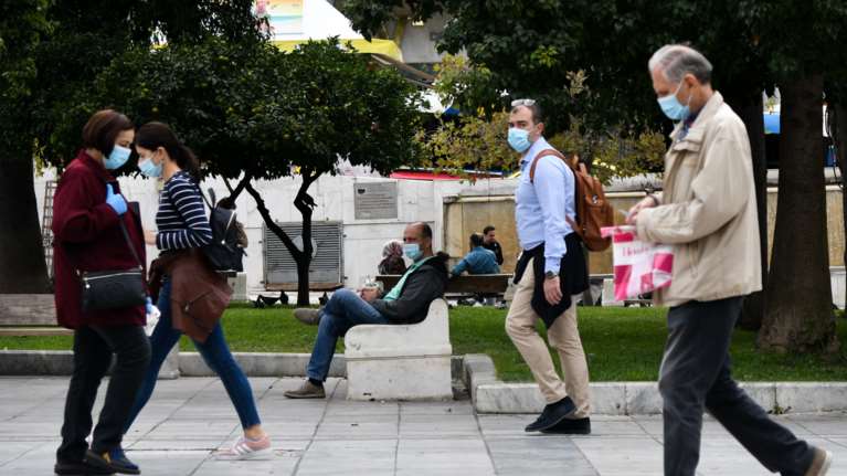 Κορονοϊός: Πώς θα ξεχωρίσετε τα συμπτώματα από την κοινή γρίπη, το κρυολόγημα και τις αλλεργίες