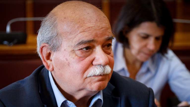 Βούτσης από το νοσοκομείο: "Είμαι απόλυτα αλληλέγγυος με τους Φίλη, Βίτσα και Σκουρλέτη"