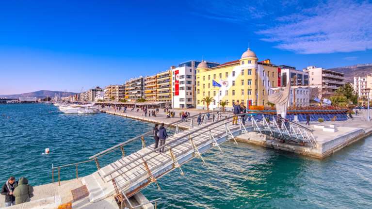 Ιταλός ήρθε στον Βόλο για μήνα του μέλιτος και κατέληξε στο κρατητήριο - Η απίθανη περιπέτειά του