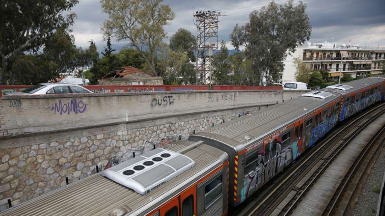 Η ΣΤΑΣΥ απαντά στις καταγγελίες για τον ΗΣΑΠ: Υπάρχει σύστημα πυρασφάλειας, εξαερισμός και φωτισμός