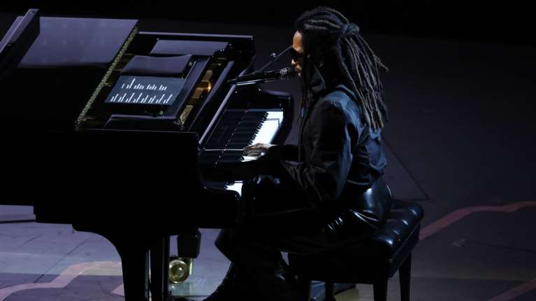 Οσκαρ 2023 - In Memoriam: Η στιγμή που η Ακαδημία τίμησε την Ειρήνη Παπά και τον Βαγγέλη Παπαθανασίου