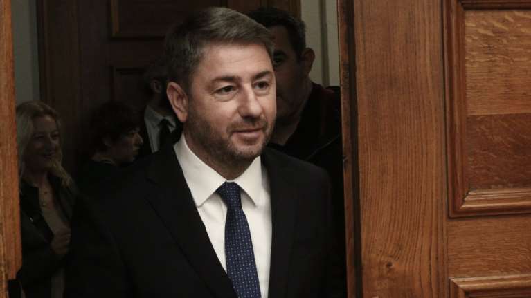 "Στην Ιστορία δεν χωρούν παραγραφές": Ανάρτηση Ανδρουλάκη για τις γερμανικές επανορθώσεις