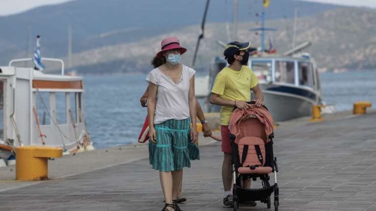 Κορονοϊός - Βατόπουλος: Πιθανά τα μέτρα του Πόρου και σε άλλες περιοχές