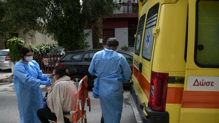 Κορονοϊός: Πέθανε γυναίκα στο νοσοκομείο Παπανικολάου - 222 οι νεκροί