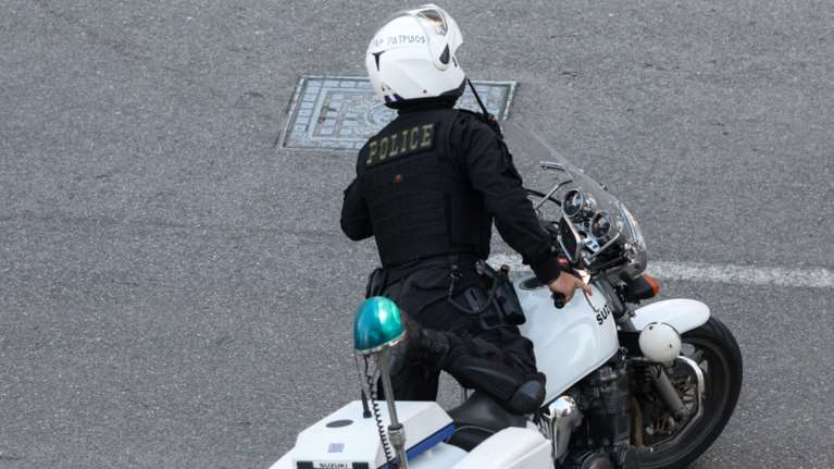 Τραγωδία στην Καρδίτσα: Σκοτώθηκε σε τροχαίο αστυνομικός της ομάδας &quot;Ζ&quot;, εν ώρα υπηρεσίας