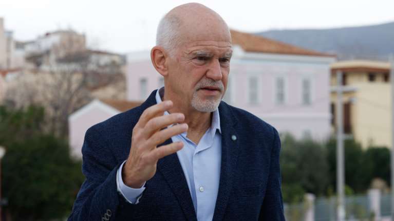 Παπανδρέου: Όταν ζητήσαμε οικονομική βοήθεια το 2010, ο Πούτιν μας ζήτησε να αγοράσουμε όπλα