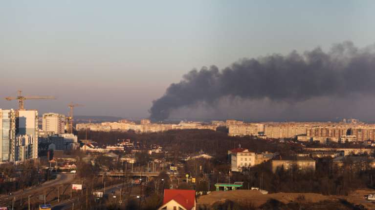 Ουκρανία: Επίθεση πυραύλων στο Λβιβ - Υποθέσεις βιασμών ερευνά η Γενική Εισαγγελέας