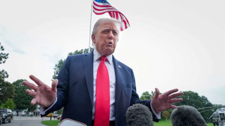 Ο Τραμπ χαρακτηρίζει τρομοκρατική οργάνωση το κίνημα &quot;Antifa&quot; - Μετά τη δολοφονία του Τσάρλι Κερκ