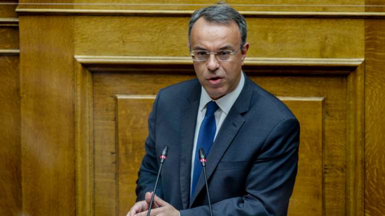 Σταϊκούρας: Μείωση της προκαταβολής φόρου για πληττόμενες επιχειρήσεις