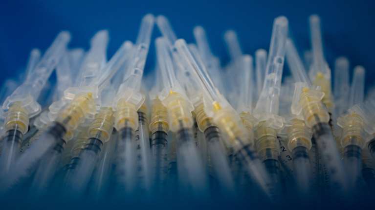 Εθνική Επιτροπή Εμβολιασμών: Ποιοι θα εμβολιαστούν για την Ευλογιά των Πιθήκων – Τα μέτρα προφύλαξης