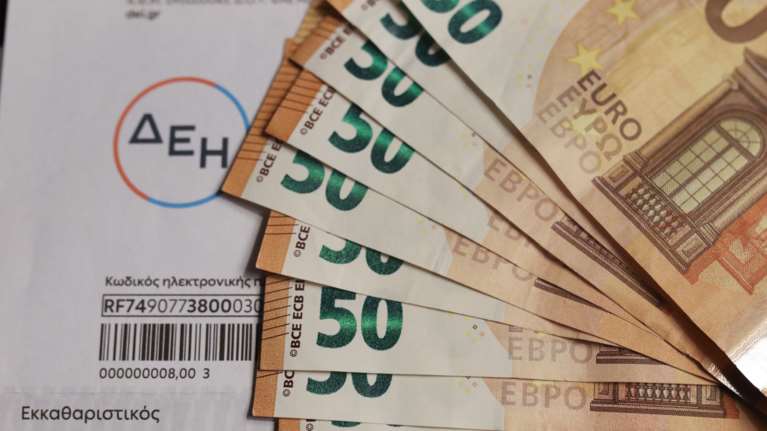 Ρεύμα: Παρατείνεται η απαγόρευση διακοπής σε όσους δεν πλήρωσαν τη ρήτρα αναπροσαρμογής