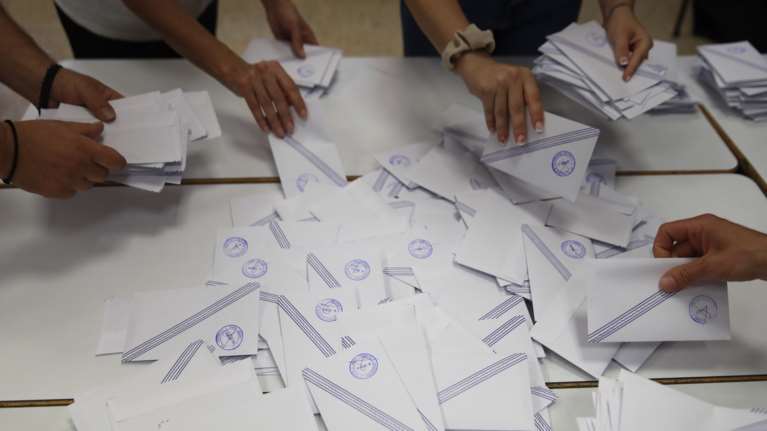 Ευρωεκλογές 2024: Τι ψήφισαν ελεύθεροι επαγγελματίες, αγρότες και φοιτητές - Ποιο κόμμα προτίμησαν οι μισθωτοί