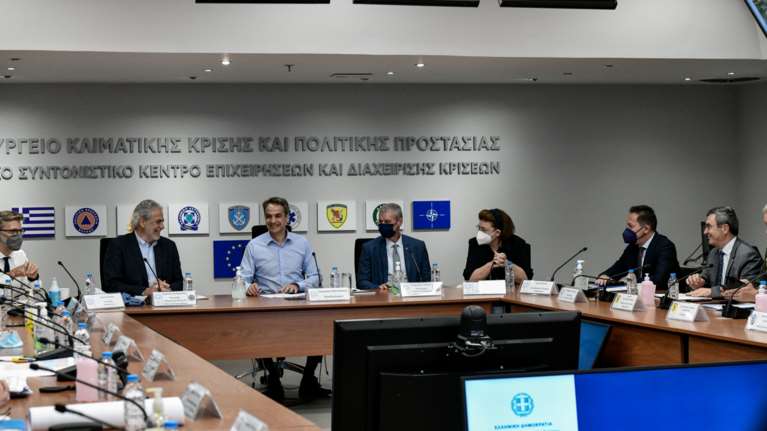 Αυτό είναι το αντιπυρικό σχέδιο για φέτος: Περιπολίες από τον στρατό, πυροσβέστες από 6 χώρες, αύξηση εναέριας επιτήρησης