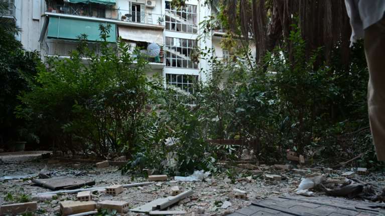 Αμπελόκηποι: Οικονομική στήριξη στους κατοίκους της πολυκατοικίας που επλήγη από τη βόμβα τον Οκτώβριο του 2024