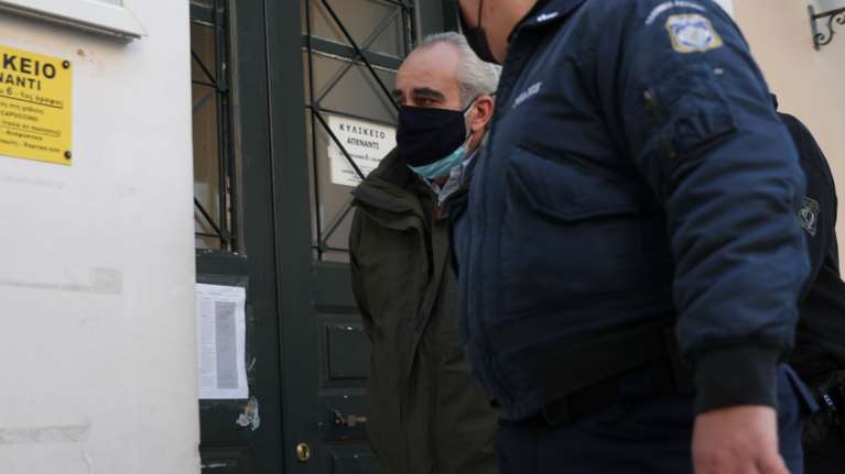 Προφυλακίστηκε ξανά ο ψευτογιατρός για ξέπλυμα μαύρου χρήματος