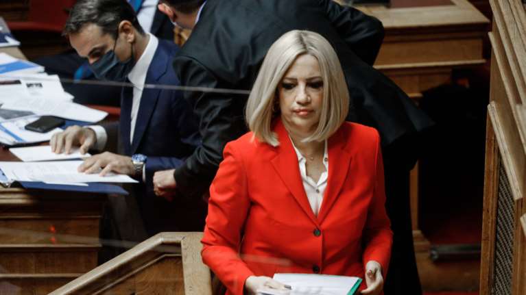 Γεννηματά: Ολοφάνερες οι ευθύνες της κυβέρνησης στη διαχείριση της πανδημίας - Επίκαιρη ερώτηση σε Μητσοτάκη