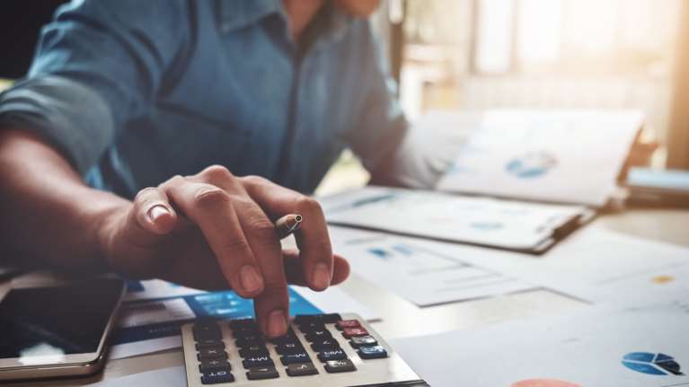 Πώς δηλώνονται τα αναδρομικά από μισθούς και συντάξεις