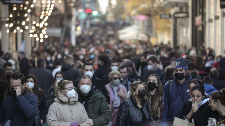 Χριστούγεννα 2022: Αυτό είναι το εορταστικό ωράριο των καταστημάτων - Ποιες Κυριακές θα λειτουργήσουν