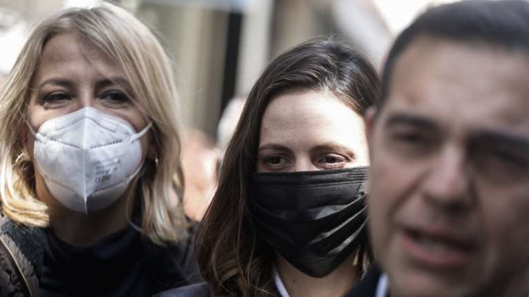 Εκλογές ΣΥΡΙΖΑ - Ανατροπή: Η Ρένα Δούρου περνά σε ψήφους την Έφη Αχτσιόγλου