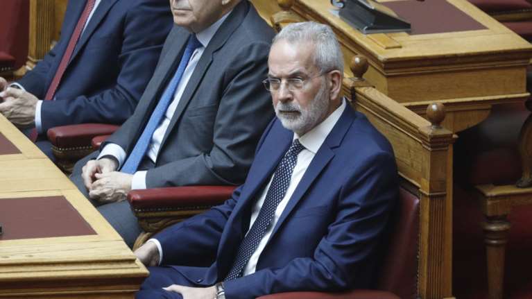 Σύσκεψη στο Μαξίμου για το ναυάγιο στην Πύλο - Οδηγίες Σαρμά για τα δικαιώματα των ναυαγών