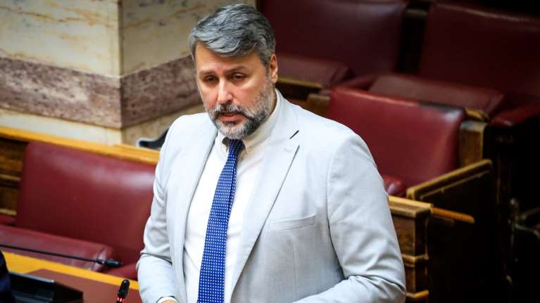 Τέμπη: Ο Καλλιάνος κλείνει το Κέντρο Μελέτης του την Παρασκευή - "Σε ένδειξη σεβασμού και τιμής"