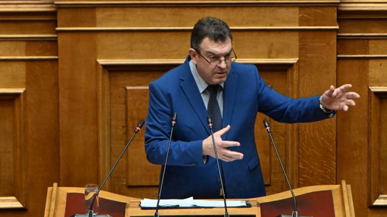 Ο Νατσιός διαγράφει από τη ΝΙΚΗ τον βουλευτή Παπαδόπουλο, που εισέβαλε στην Πινακοθηκη- Γιατί τον κατηγορεί