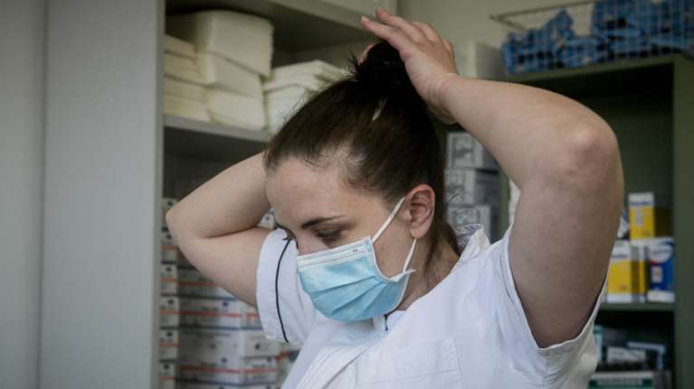 ΠΙΣ: Μόνο με ραντεβού και με μάσκα οι επισκέψεις σε ιατρεία - Απαγορεύονται οι συνοδοί