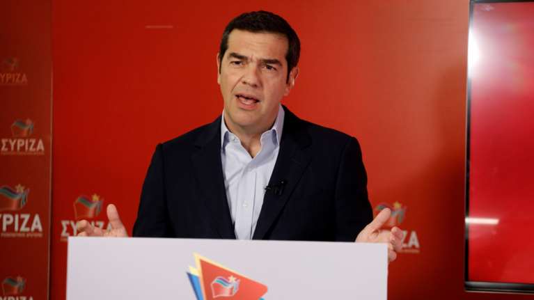 Η ανάρτηση Τσίπρα για τη μικρομεσαία επιχειρηματικότητα - Καταγγέλλει &quot;νεοφιλελεύθερο σχέδιο&quot; [βίντεο]