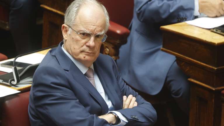 Το μήνυμα Τασούλα σε Σπαρτιάτες και Ζωή Κωνσταντοπούλου: Δεν θα επιτρέψω θεσμικές ακροβασίες και ακρότητες