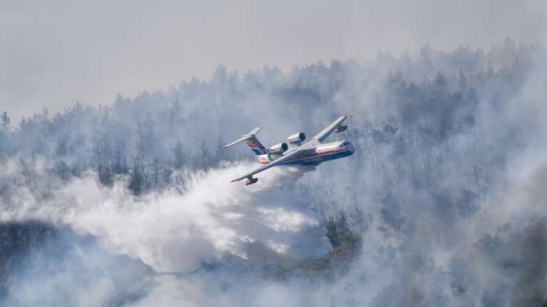 Βίλια: Στη μάχη για την κατάσβεση της φωτιάς και τα δύο ρωσικά μεγαθήρια &quot;Ιλιούσιν&quot;- Βελτιωμένη η εικόνα