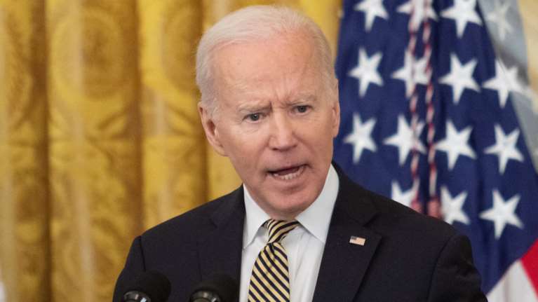 Σκληρή επίθεση Μπάιντεν σε Πούτιν: &quot;Είναι εγκληματίας πολέμου&quot; - &quot;Απαράδεκτη δήλωση&quot; απαντά ο Πεσκόφ [Βίντεο]