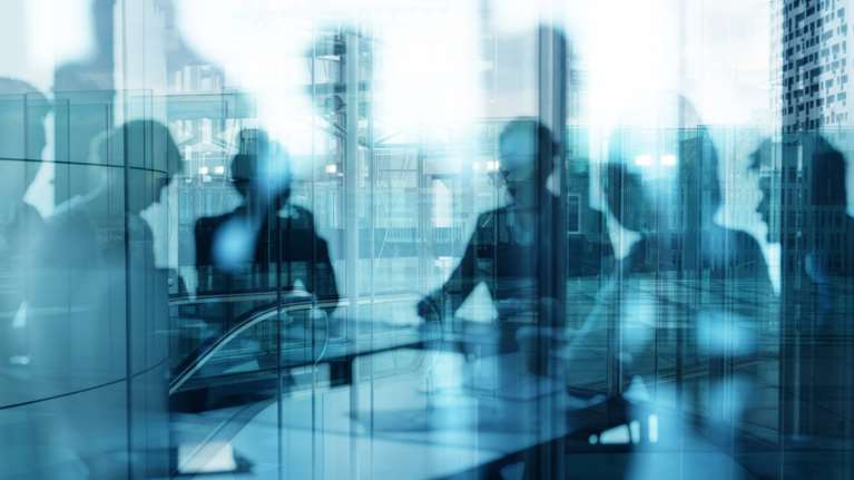 Γιατί οι &quot;BigTech&quot; απολύουν ταχύτατα μεγάλο αριθμό εργαζομένων; - Συρρίκνωση των εσόδων των εταιρειών