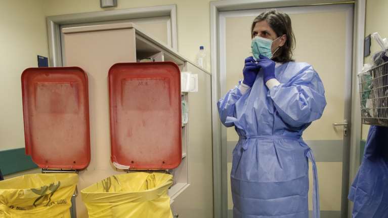 Κορονοϊός: Γιατί σήμανε συναγερμός στο νοσοκομείο Ρίου - Οι κινήσεις του 66χρονου -  Σε καραντίνα 15 εργαζόμενοι