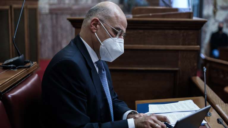 Δένδιας: Η Ελλάδα διατηρεί ακέραιο το δικαίωμα επέκτασης των χωρικών υδάτων στα 12 ναυτικά μίλια και στο Αιγαίο