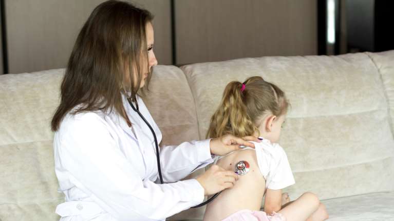 Ιλαρά: Σε ποιες χώρες υπάρχει έξαρση - Πλήρη εμβολιασμό με δύο δόσεις συστήνει ο ΕΟΔΥ