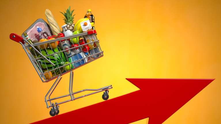 Φωτιά στις τιμές των τροφίμων: Αυξήσεις ως 45% σε αλεύρι, ψωμί, γάλα, μακαρόνια  - Ερχονται νέες ανατιμήσεις τον Σεπτέμβριο