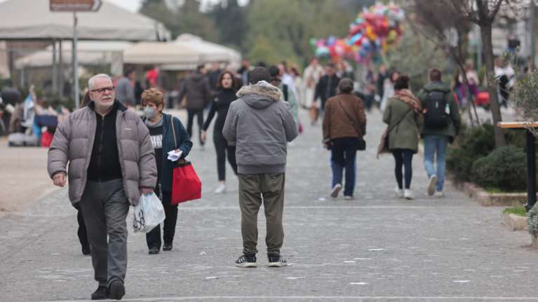 Κορονοϊός: 47 νεκροί και 65 διασωληνωμένοι την τελευταία εβδομάδα