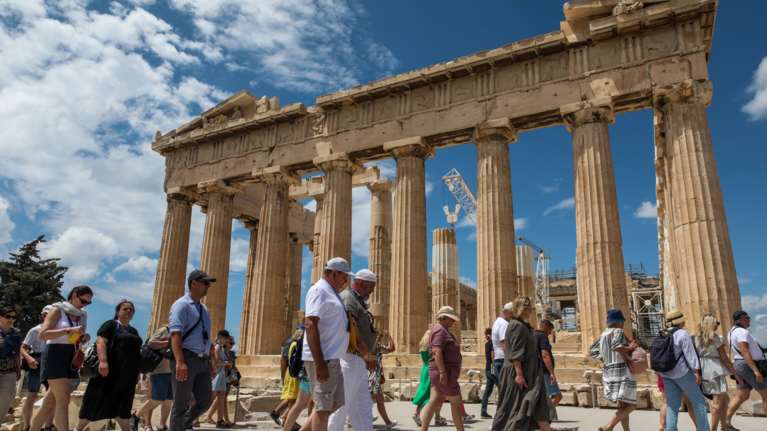 Καύσωνας: Τα μέτρα για την επίσκεψη σε Ακρόπολη και αρχαιολογικούς χώρους - Αλλαγές σε ωράρια, τι ισχύει με εισιτήρια