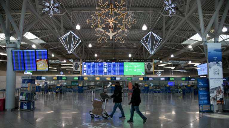 Επιστρέφουν οι Έλληνες από το Ντουμπάι - Αρνητικό μοριακό τεστ, rapid και τριήμερη καραντίνα