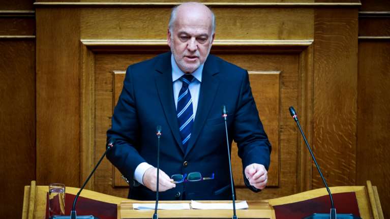 Φλωρίδης για Τέμπη: Δεν υπάρχει το παραμικρό πεδίο αντιπαράθεσης και έντασης με τους συγγενείς των θυμάτων