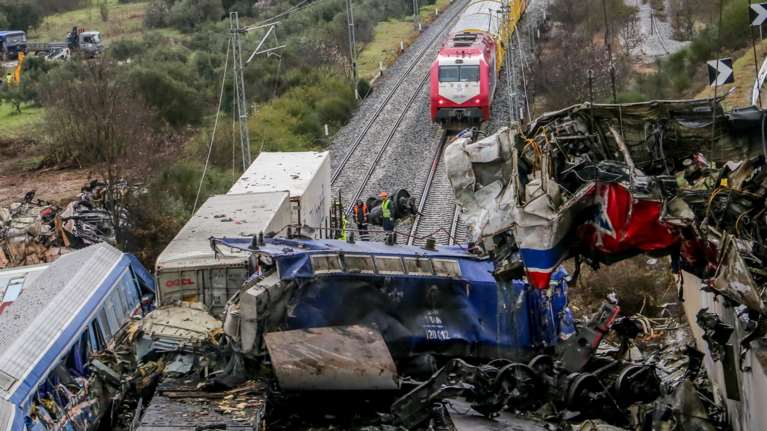 Τέμπη: Σοκαριστική μαρτυρία - Για 20 λεπτά καθυστέρησης το μοιραίο Intercity δεν συγκρούστηκε με τρένο του Προαστιακού [Βίντεο]