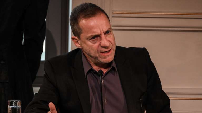 Συνελήφθη ο Δημήτρης Λιγνάδης για βιασμό κατά συρροή - Την Κυριακή σε εισαγγελέα και ανακρίτρια