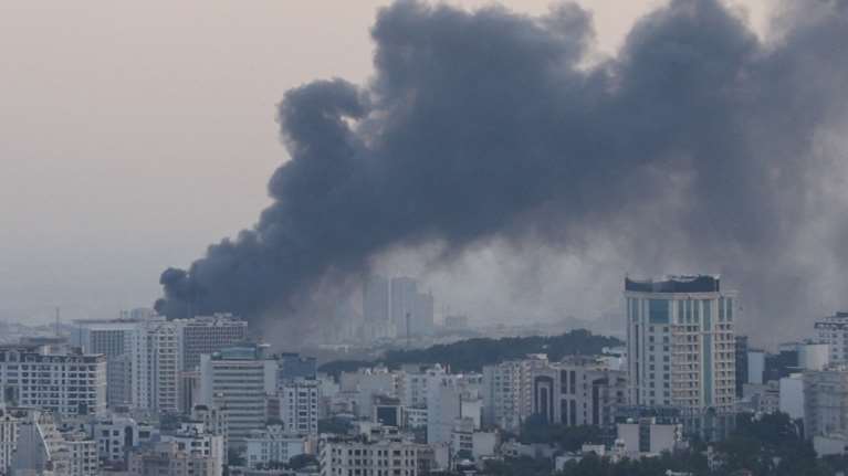 Το Ιράν κατηγορεί το Ισραήλ για βομβαρδισμό σε νοσοκομείο - Θα αποσταθεροποιήσουμε το καθεστώς, λέει ο Κατς [βίντεο]
