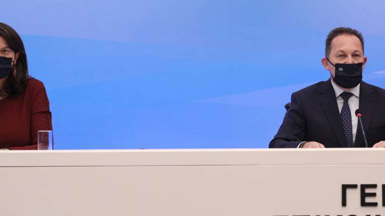 Ενημέρωση Κεραμέως - Πέτσα: &quot;Ενδέχεται να υπάρχει παράταση στο άνοιγμα των σχολείων&quot;