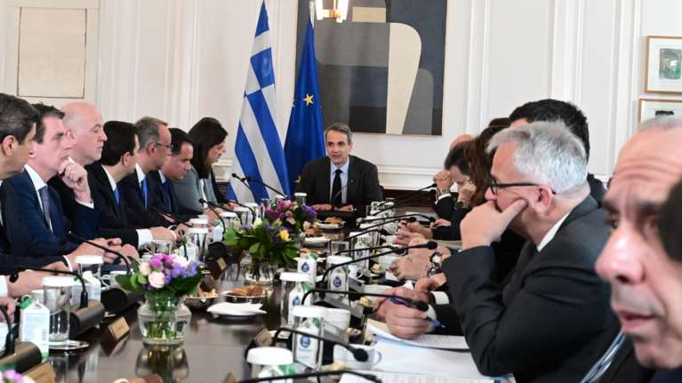 Ίσως και αύριο ο ανασχηματισμός: Η "γκρίνια" για τα "πασοκογενή" μέλη, οι αμετακίνητοι και οι υποψήφιοι προς αποχώρηση