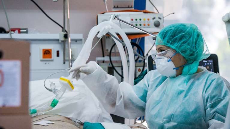 Κορονοϊός: 133 οι νεκροί στην Ελλάδα - Κατέληξε 58χρονη στην Αλεξανδρούπολη