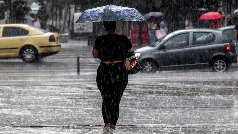 Επιτέλους φθινόπωρο: Βροχερός ο καιρός έως και το Σάββατο - Ποιες περιοχές θα επηρεαστούν